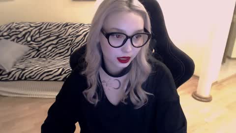 Lilith online show from December 4, 10:40 am