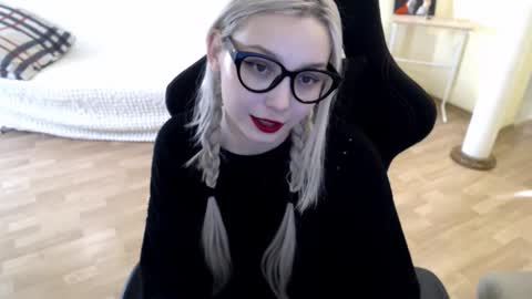 Lilith online show from February 17, 12:49 pm