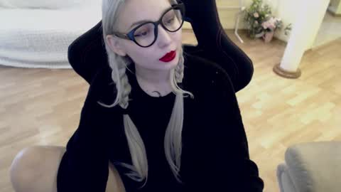 Lilith online show from March 11, 7:46 am