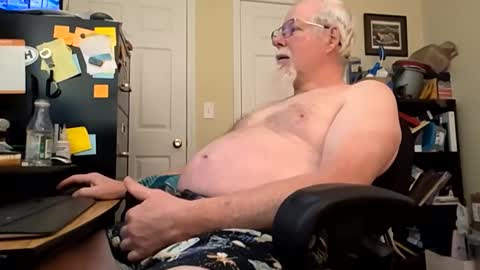 frostygoat online show from February 18, 2:06 pm