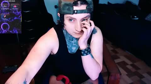 Snapshot of ftmblueyes chatting on October 15, 8:04 am HEHIM online show from October 15, 8:04 am