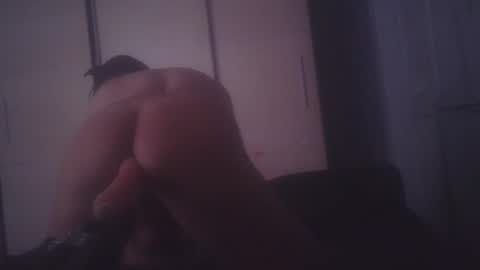 Snapshot of fuckdog1983 chatting on January 31, 3:22 pm fuckdog1983 online show from January 31, 3:22 pm