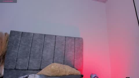 laura - Independent model online show from June 2, 9:50 pm