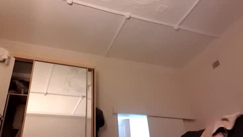 Pizzaz online show from January 18, 4:42 pm