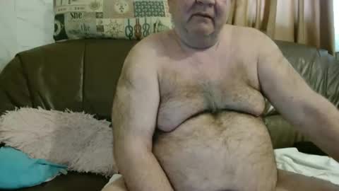 fullballs6 online show from March 30, 6:13 am