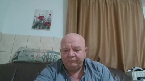 fullballs6 online show from December 28, 4:30 am