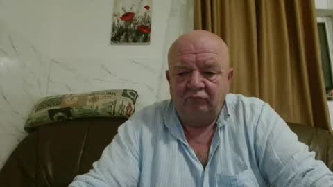 fullballs6 online show from December 15, 2:07 am