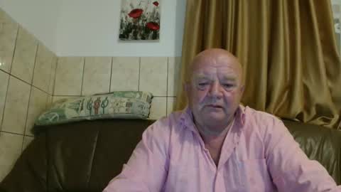 fullballs6 online show from September 25, 3:02 am