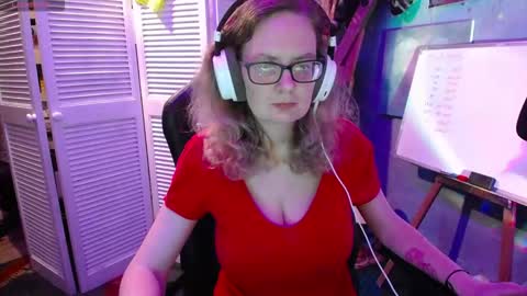 Princess Nellie  Captain Simon online show from September 19, 6:11 pm