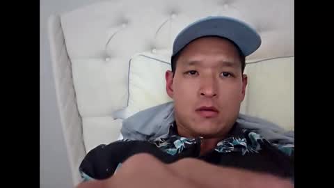 Daniel kim online show from April 18, 8:20 pm