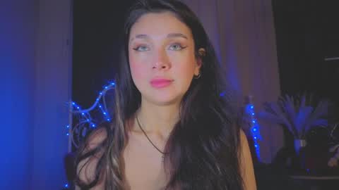 Tiffany online show from March 25, 10:05 pm