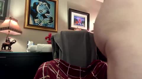 Snapshot of furryhugs69 chatting on February 1, 1:30 pm Erich online show from February 1, 1:30 pm