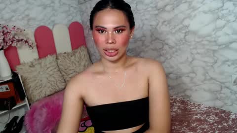 Snapshot of fuschiafucker chatting on February 10, 9:25 pm fuschiafucker online show from February 10, 9:25 pm