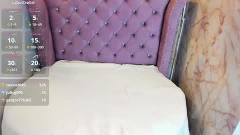       online show from December 8, 6:28 pm