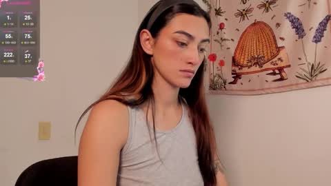 Snapshot of gabee7_ chatting on September 22, 4:00 pm NEW ACCOUNT Gabriella online show from September 22, 4:00 pm