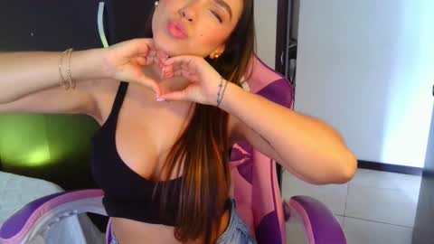 Snapshot of gabi_xi chatting on September 25, 2:46 pm Gabi online show from September 25, 2:46 pm