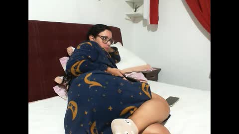 gaby  layla online show from May 21, 11:55 pm