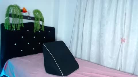 gabie_rosse online show from April 13, 5:22 am