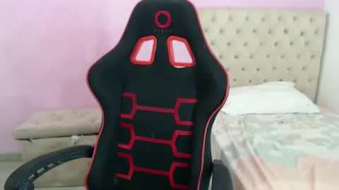 G A B R I E L A I S B A C K.  online show from October 6, 9:10 pm