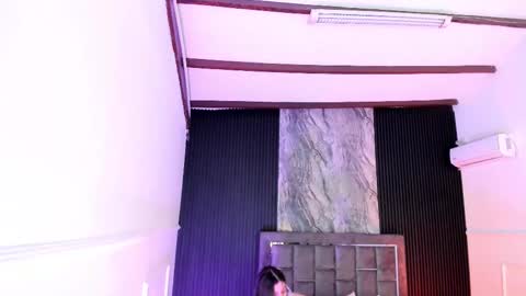 Gabriela Kassi online show from February 4, 11:25 am