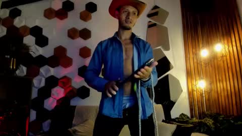 Snapshot of gabrieldraven chatting on October 13, 8:22 pm gabrieldraven online show from October 13, 8:22 pm