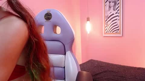 Snapshot of gaby_angel25 chatting on October 11, 9:18 pm .. .. online show from October 11, 9:18 pm