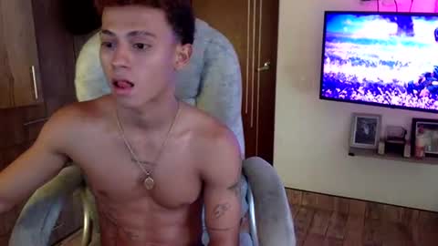 gaby_fit1 online show from June 22, 7:43 pm