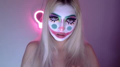 gabygumms online show from April 11, 11:47 am