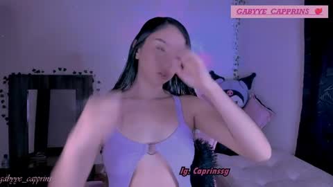 gabyye capprins online show from March 28, 1:07 am