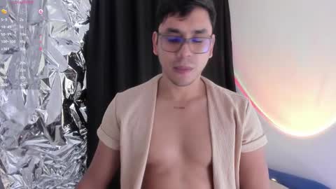 Snapshot of gadiel_edric chatting on October 14, 3:31 am Gadiel online show from October 14, 3:31 am