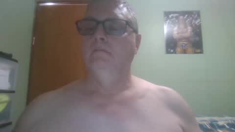 Snapshot of gadude45 chatting on February 5, 12:53 am gadude45 online show from February 5, 12:53 am