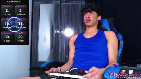 gael_jones online show from December 23, 5:24 am