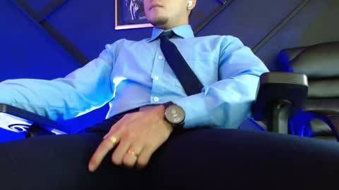 Snapshot of gael_williams4 chatting on February 21, 1:55 am Gael Williams online show from February 21, 1:55 am