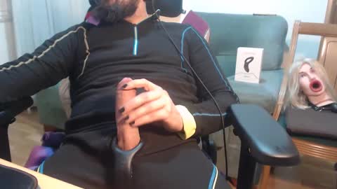 Snapshot of gag0nmyc0ck chatting on January 16, 12:01 am your master online show from January 16, 12:01 am