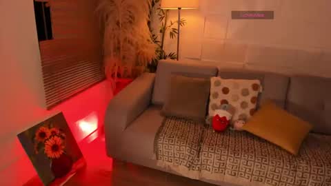 Snapshot of gaia_joness chatting on September 12, 8:44 pm gaia_joness online show from September 12, 8:44 pm