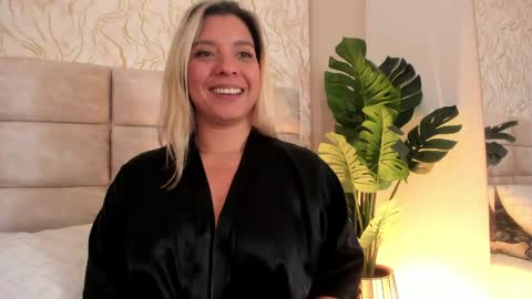 gaia_stonne online show from May 14, 4:16 pm
