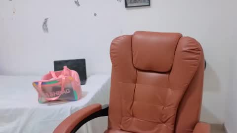 Snapshot of galdot_sex chatting on October 12, 3:10 am Galdo online show from October 12, 3:10 am