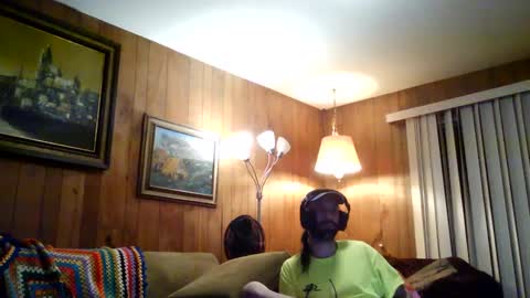 Snapshot of gamerfiend420 chatting on October 8, 8:53 am gamerfiend420 online show from October 8, 8:53 am