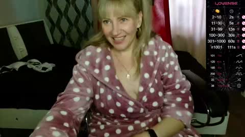 Snapshot of ganet469 chatting on October 2, 6:56 am Janette online show from October 2, 6:56 am