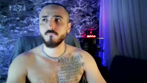 Chris  Dont forget to gift me thumb up Its very important to me and makes me happy AF  online show from March 2, 6:27 am