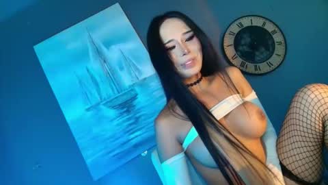 Anya online show from April 19, 6:10 pm