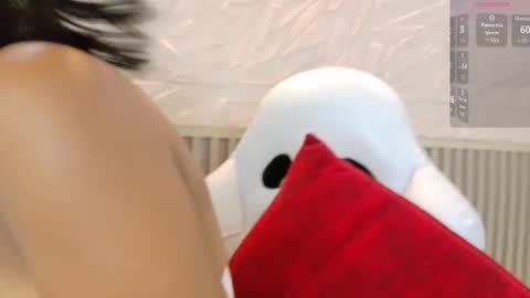 gaviluc_ online show from March 5, 12:03 pm