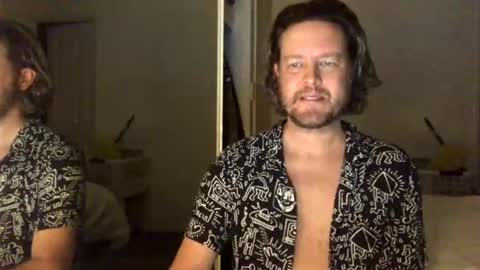 gcsurfer81 online show from July 14, 10:21 am