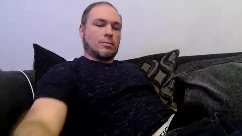 Snapshot of geddes4 chatting on October 11, 10:57 pm SIR online show from October 11, 10:57 pm