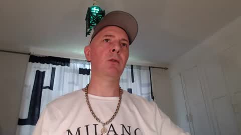 geefoxx online show from June 13, 3:11 pm