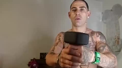 Zanecubano online show from November 1, 4:22 am