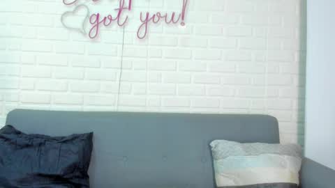 geminis muentes online show from September 8, 8:30 pm