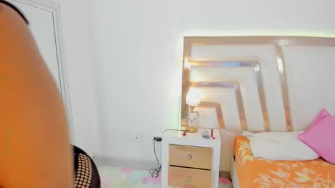 Snapshot of geminisclark chatting on September 29, 1:10 pm Delicious Curvy online show from September 29, 1:10 pm
