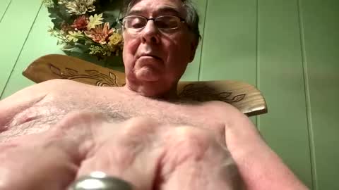 Snapshot of geneox chatting on December 28, 7:22 am GeneOx online show from December 28, 7:22 am