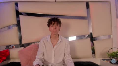 genesis_js online show from December 5, 4:55 am